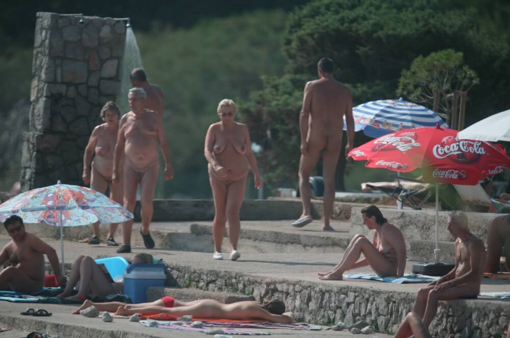Cove Pyramid Shower Top pics - Striving for harmony with nature—its okay to be a little naked