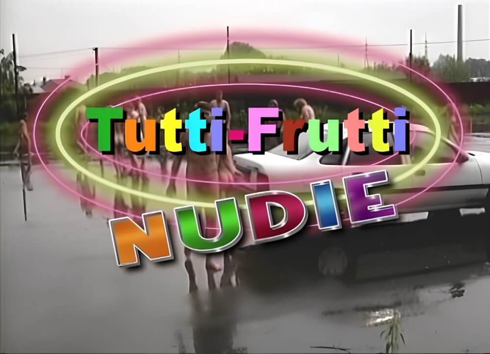 Tutti Frutti Nudie - In this nudist movement, voluntariness and comfort are important