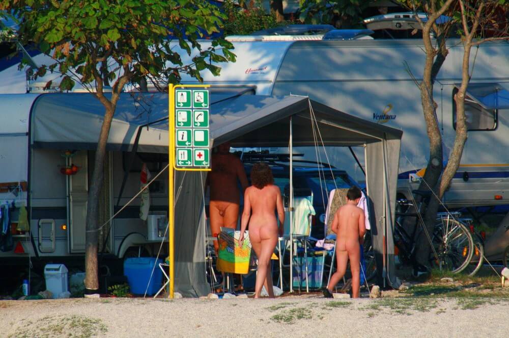 Ula FKK Camping photo gallery - Being oneself and accepting ones body as core principles of naturism and nudism