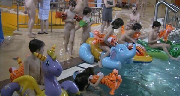 Indoor water runners 1 Full HD video - In ancient times, sports were practiced in the nude