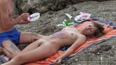 Naked body art on the beach Full HD video - Naturists love openness and freedom