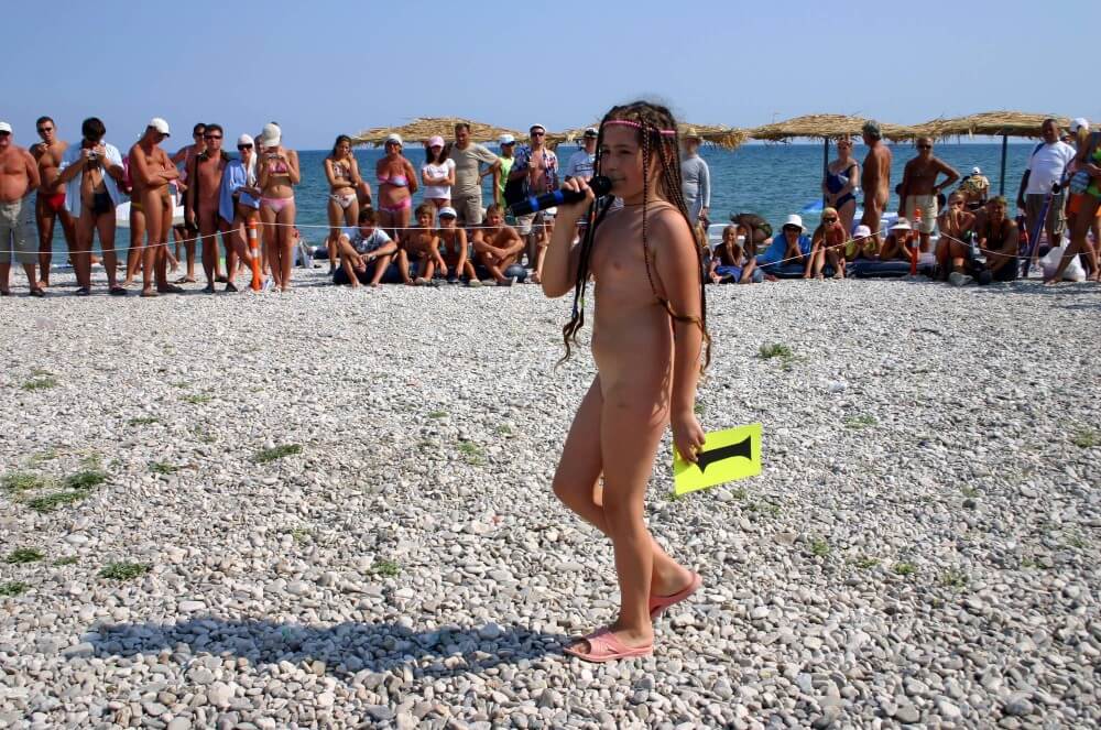 Naturist Mic Speech photos - Naturism as a lifestyle