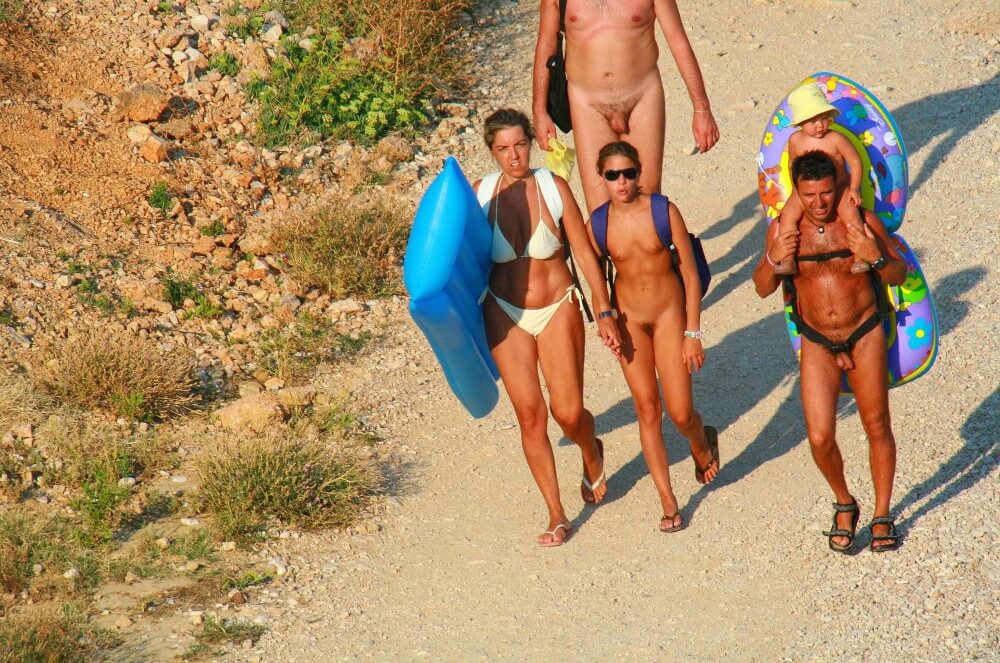 Ula FKK Beach Entry Hills pics - Radical nudism materials