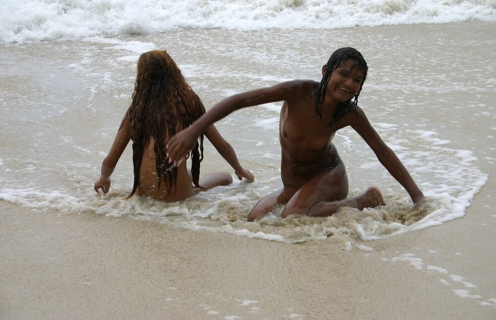 Brazilian Sand Playground pics - Naturism and nudism are a path to spiritual peace