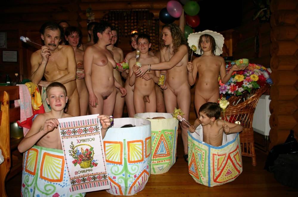 Easter Group Memories pics - In nudism, people are equal to one another