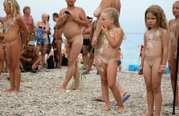 Nudism photo gallery # 1 - Nudism is based on human nature