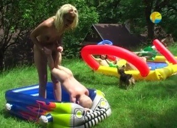 Naturist Freedom: Not only Skipping Ropes - A person without clothes is closer to nature