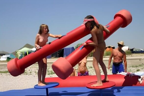 Premium Content # 32 - Connoisseurs of naturism choose nature