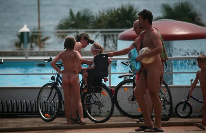 Freedom on two wheels: how cycling and hiking enrich the lives of nudists - Core values and goals of nudist clubs and organizations