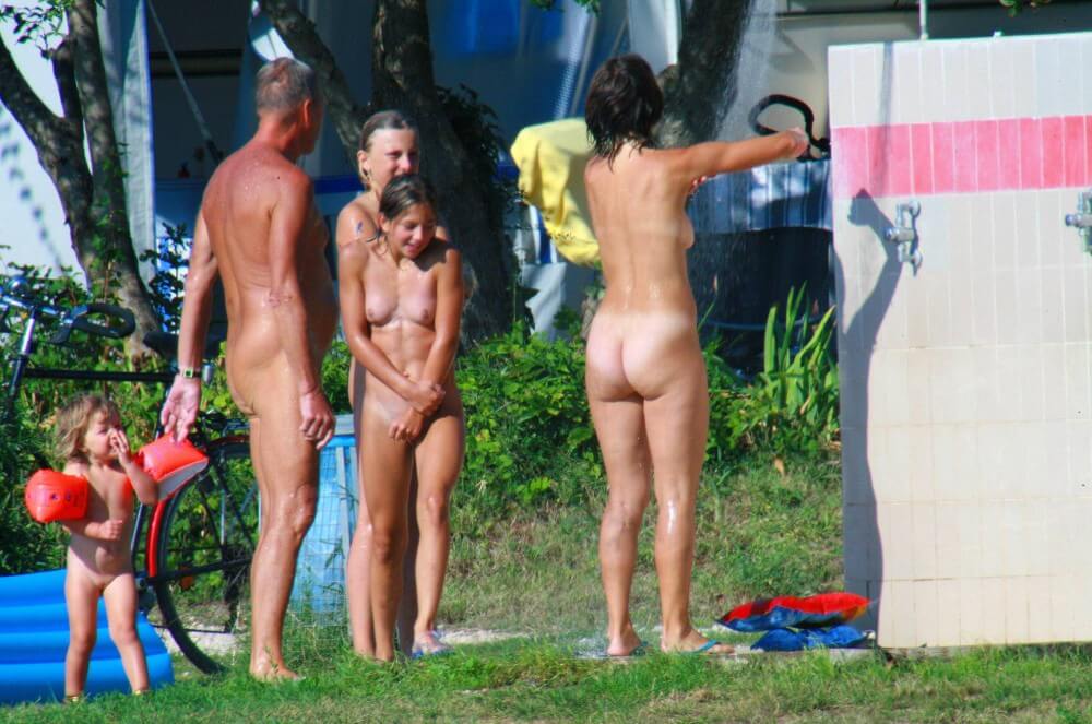 Ula FKK Water Toy pics - Im also interested in naturism, but I have no experience yet