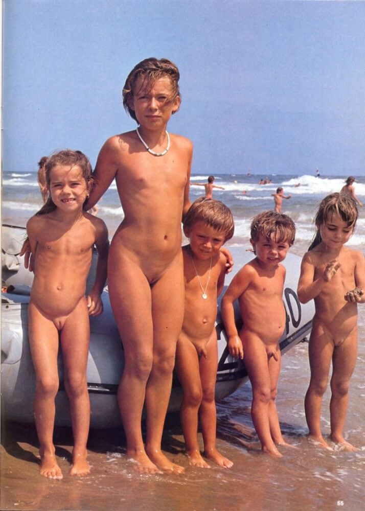 Jung und Frei Nr 2 - Nudism promotes mental well-being