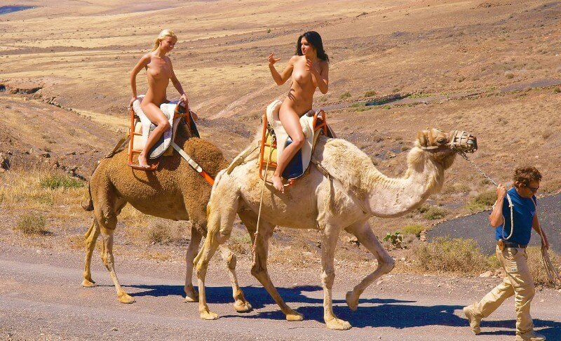 Funny Moments Life pics - Naturism is not a cult