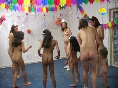 Naturist Freedom: Princess - Love for oneself and nature as the foundation of naturism
