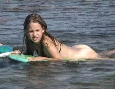 Naturistin: Julia and Hanna Am Meer - Family naturism in European countries