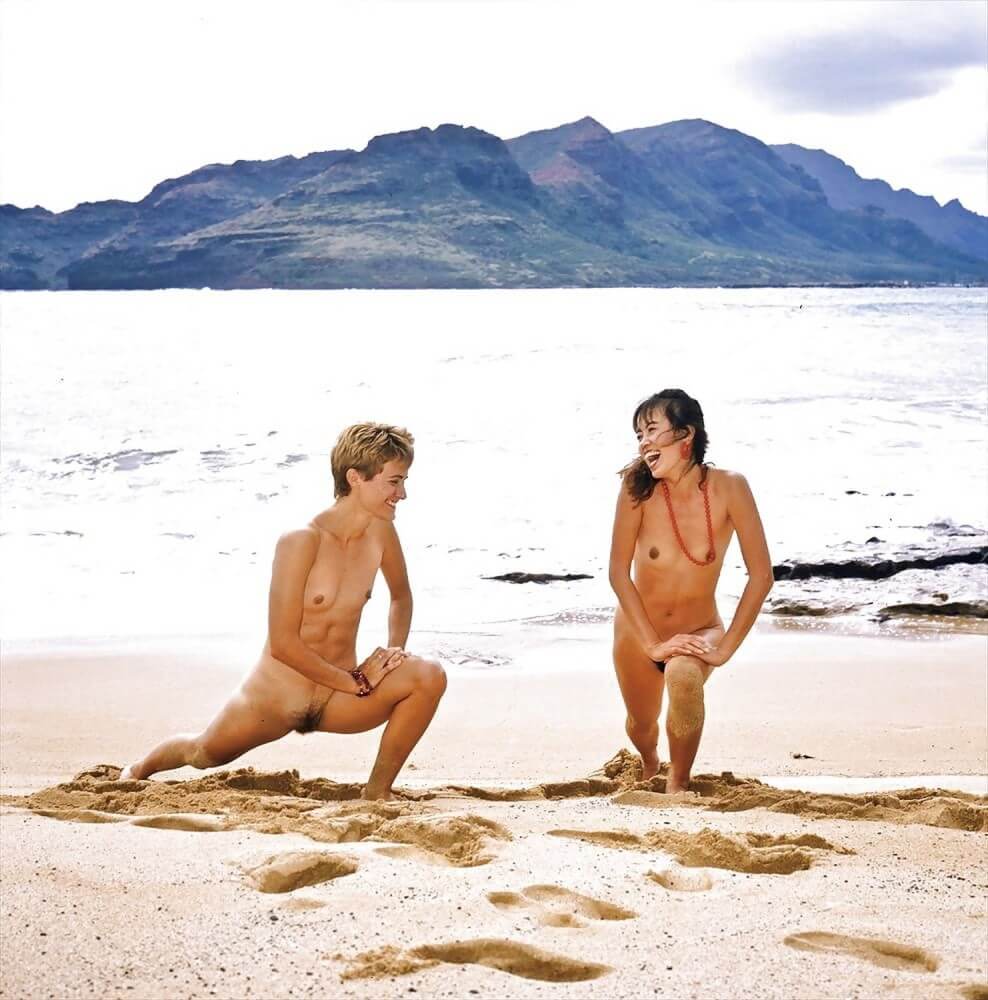 Retro naturism photos - Joy and pleasure are part of the nudist experience