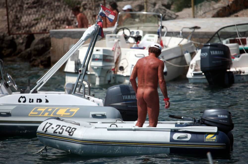 Boating and Floater Waters pics - Not being afraid of nudity is the path to inner freedom and harmony