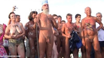 Cool Day At The Beach 5 - A nudist promotes tolerance and respect for others