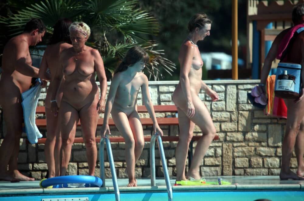 Naturist Pool Cleaning-Up pics - Nudism promotes personal freedom