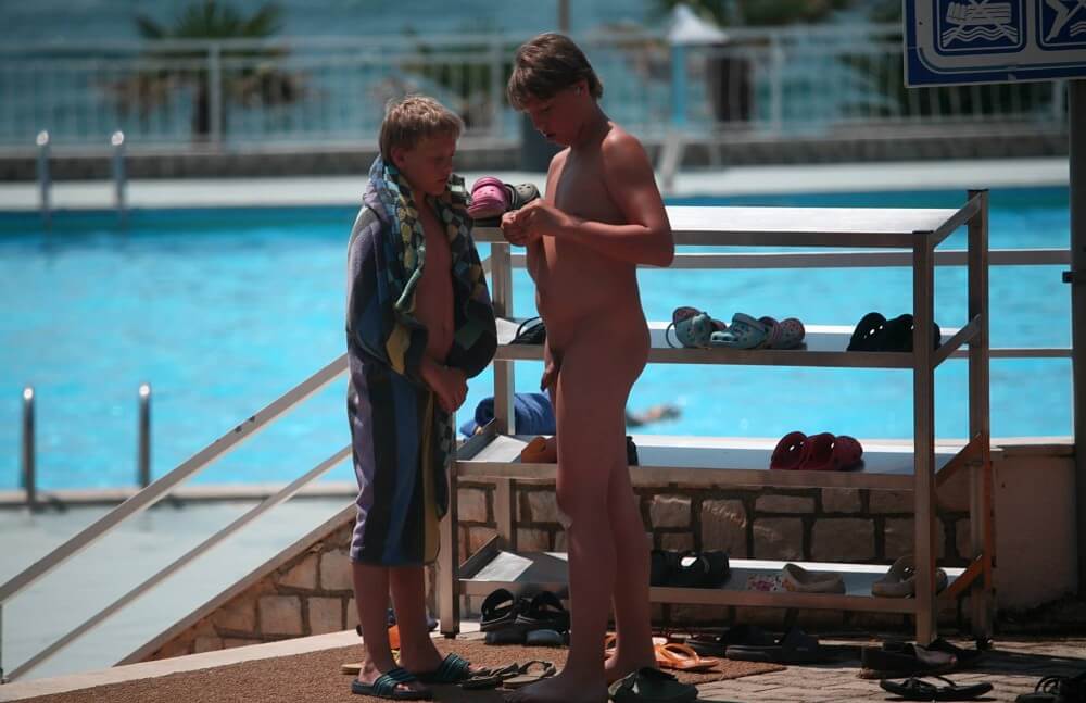 Scooter Travel Mid Day pics - Nature fills naturists and nudists with energy and inspiration