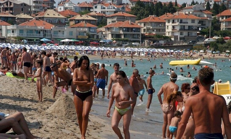 Enature - resort in solar Bulgaria - We have nothing against nudism per se
