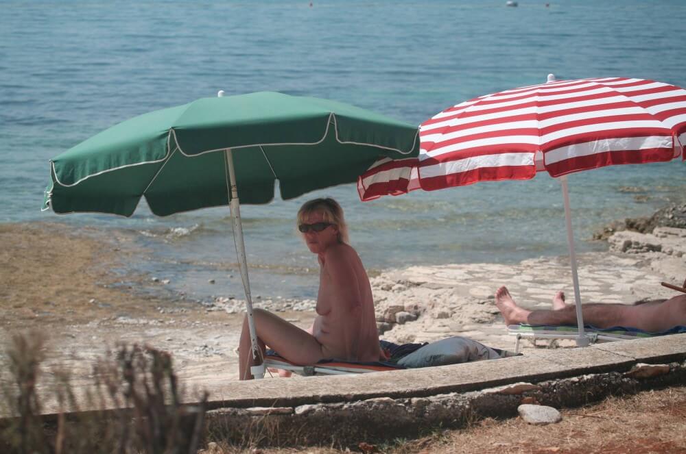 FKK Beachline Front pics - The true flourishing of a culture of naturalness