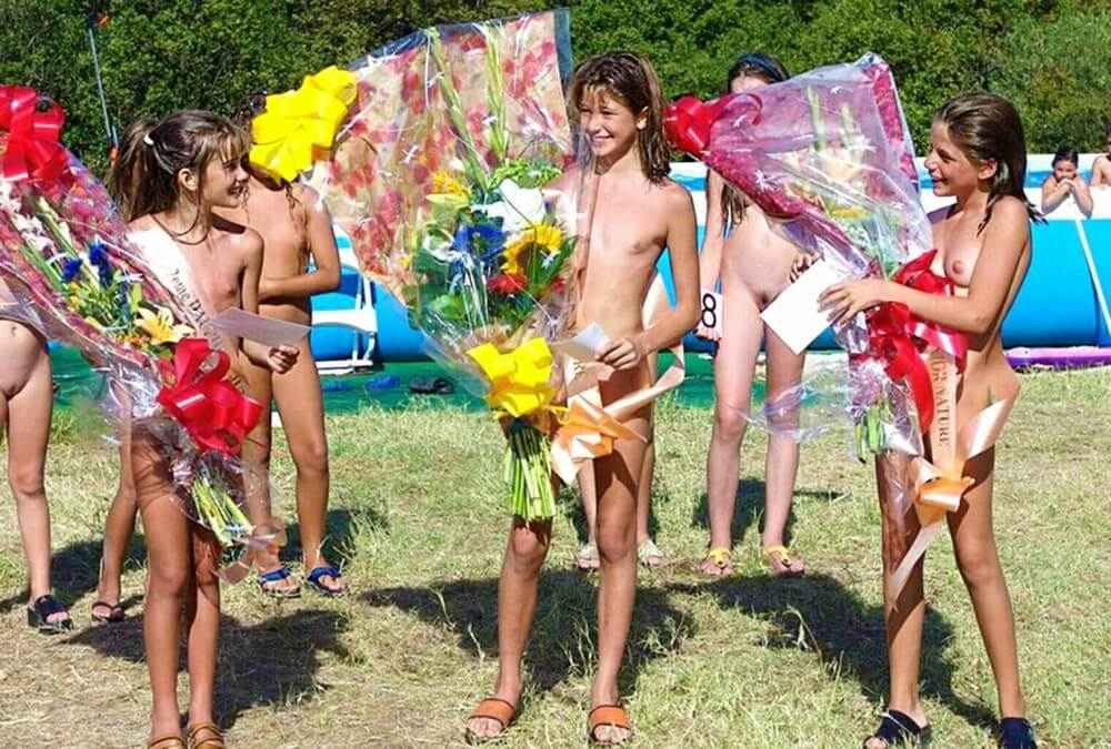 Nudism photo gallery # 2 - Participation in nudism contributes to personal growth