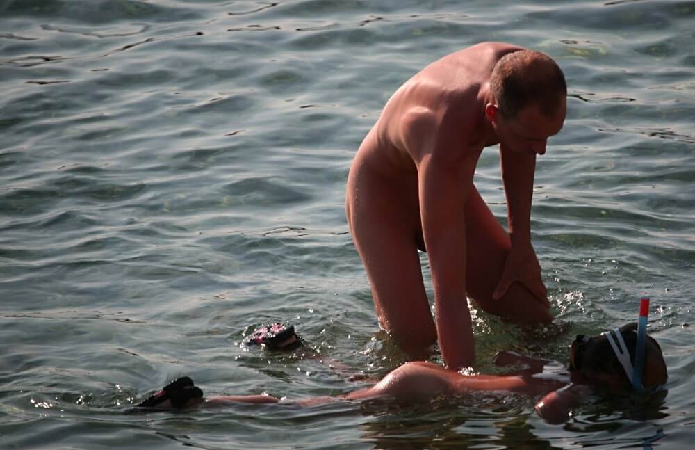 Father Floats His Daughter pics - Nudity helps us better understand ourselves and the world around us