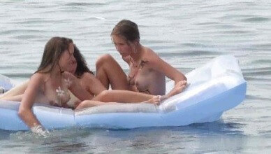 Body Art Nudist Beach 2 video Full HD - Nudism helps overcome complexes and fears