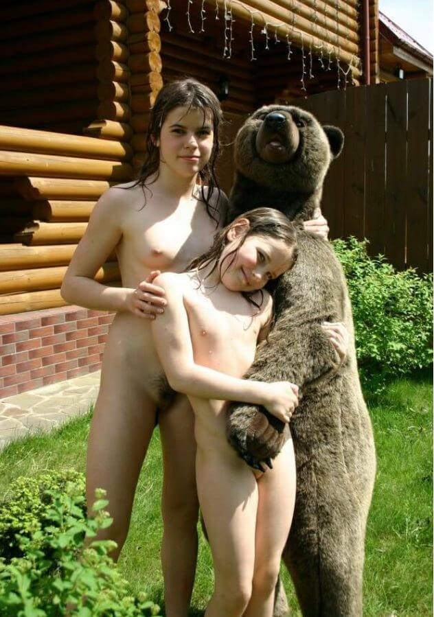 Naturism photo gallery # 57 - Naturism teaches respect for ones body and its beauty