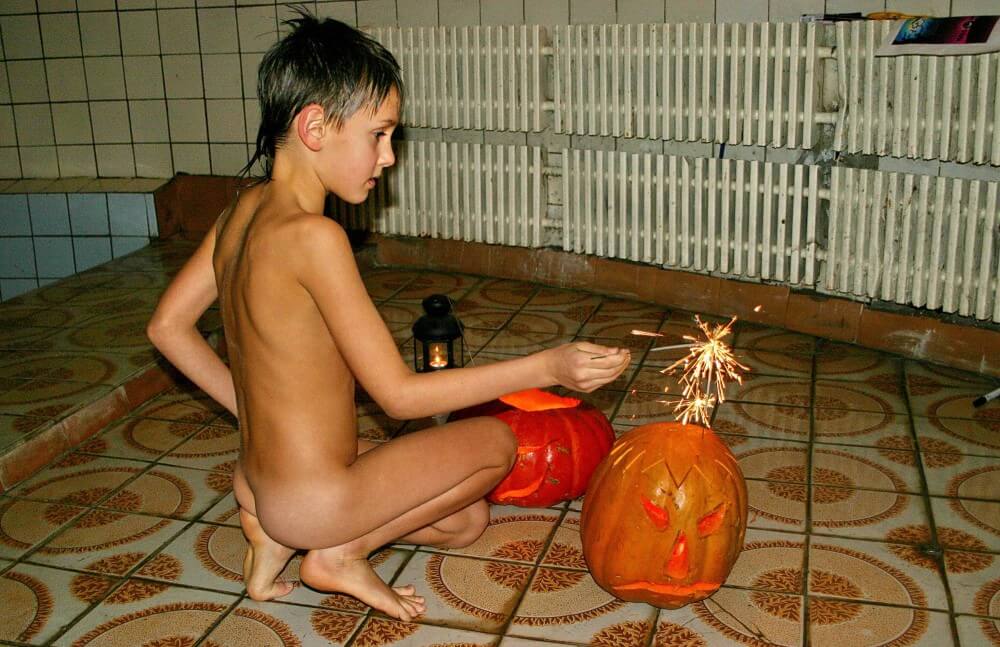Naturism photo gallery # 20 - Naturist Club: Exclusive Content