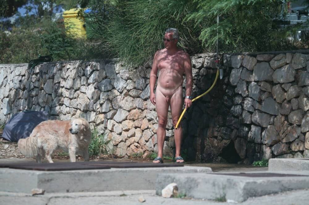 Shower-Wall Bath Parents pics - Such nudist practices help break down prejudices