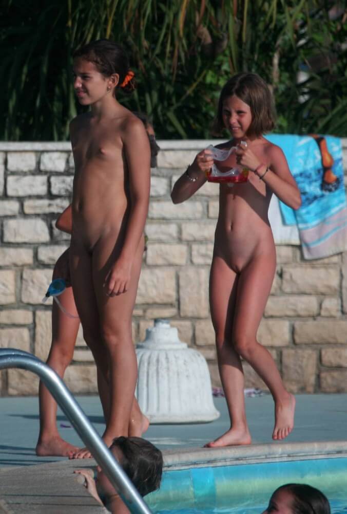 Two Poolside Nudist Girls pics - Watching naked nudists