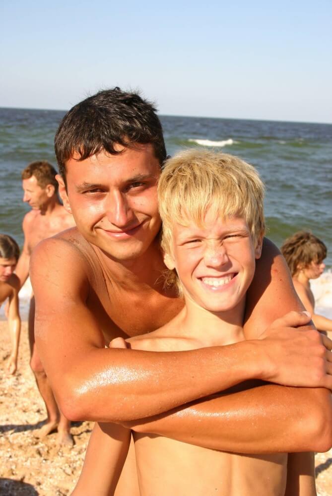 Naturist Group Pictures - The Theory and Practice of Naturism