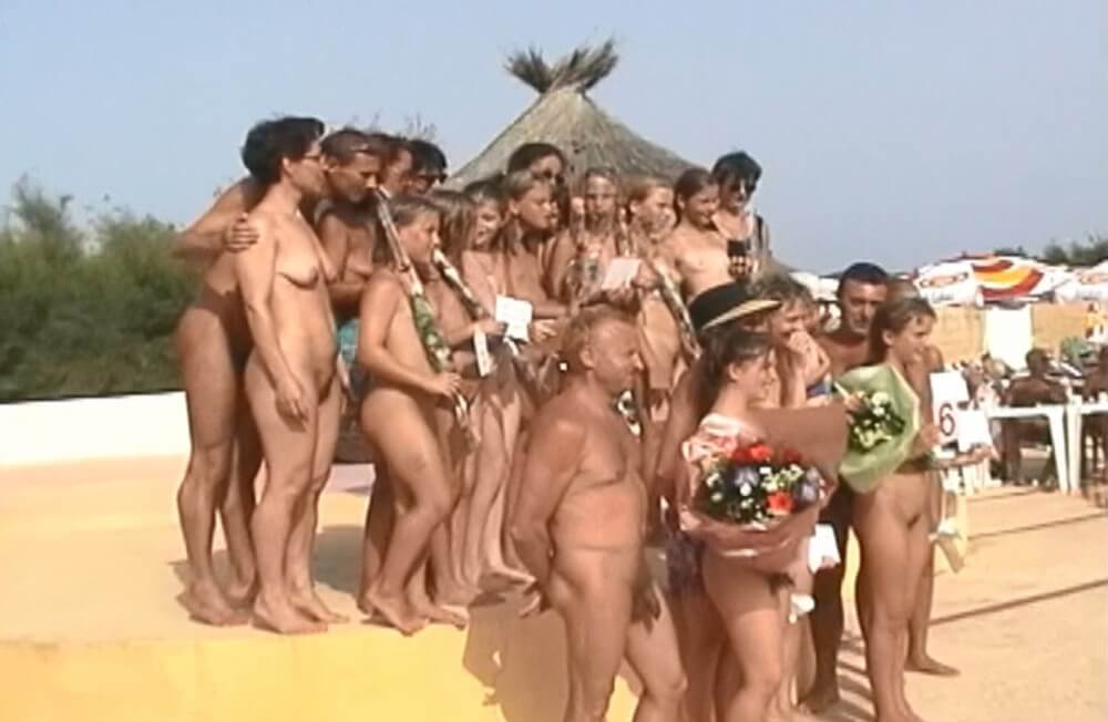 Miss Teen JR. Pageants # 20 video Sunat Natplus Full HD - Clothing is a barrier for a nudist