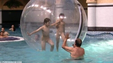 Aquatic Park Zone 1 - Joy and pleasure are part of the nudist experience